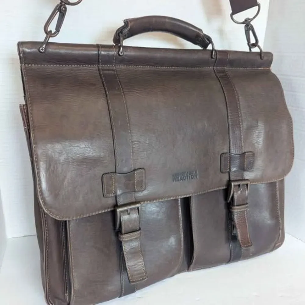 Kenneth Cole Reaction Chocolate Thick Leather Messenger Crossbody Bag Briefcase